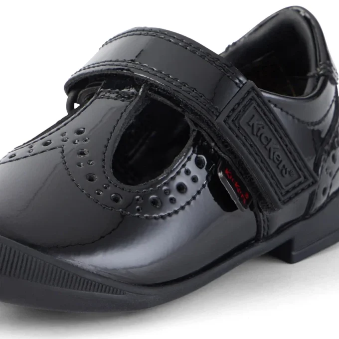 Bridie Brogue T-Vel lakschoenen voor meisjes, zwart